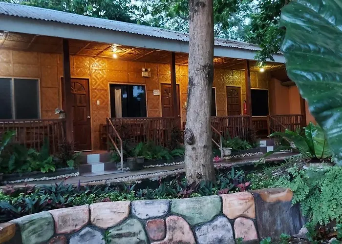 New Village Herberg Oslob