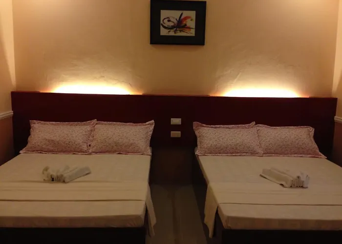 New Village 2* Oslob